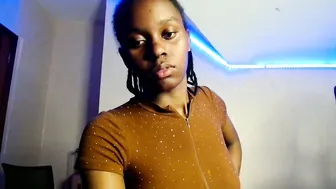 pretty_nyra bdsm horny amateur
