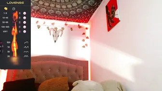 lia_miss2 tongue cam show