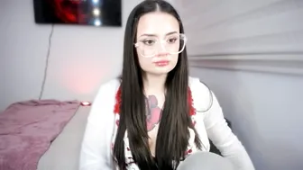 ninavolkov ass - 23 June 2026