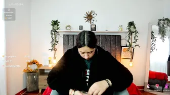 Cloe_7 posing on webcam webcam show
