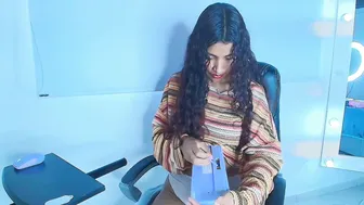 Aylin_valerie posing on webcam 06-23-2026