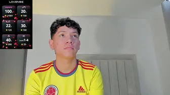 iamjulian_ chat porn video (06-23-2026)