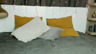 Ininitykittyx 18 on webcam