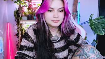 jelyaa squirt cam xxx