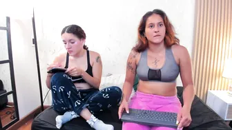aliceandsia amateur cam 24-Jun-26