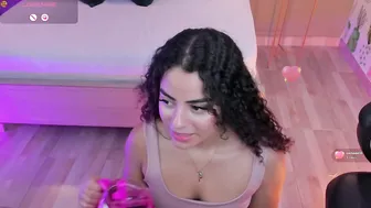 Yaya23x teen porn cam chat