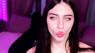 lunawho recorded nude video 1045146