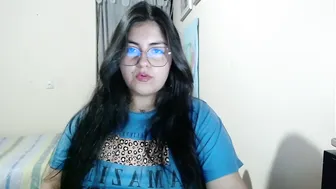 Alejandraa_33 sex cam 25 June 2026