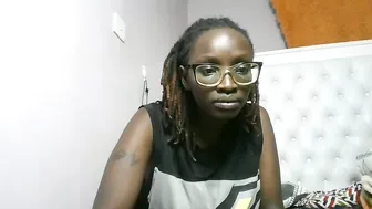 sexyary strapon 06/25/2026