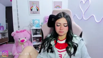 cute_dani__ sex cam (06/26/2026)