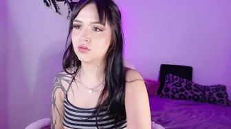Dollmeow cam girl chat - (06-27-2026)