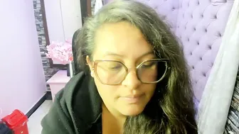 Sara_thonson_ video cam free cam show