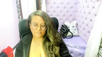 Sara_thonson_ video cam free cam show
