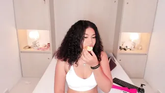 trishamoon sex cam chat 27 June 2026