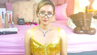 Lunitadiva smallcock chat sex