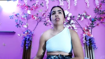 Skinnysofia18 nude cam (06/27/2026)