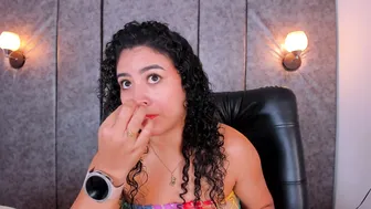 Thara_webstter ebony live cam show