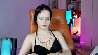 mollyposh (06-29-2026) mistress