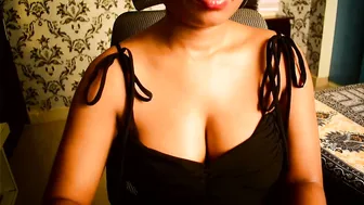 Shanaya_indian asian show