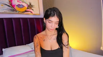 laura_aristizabal_19 bigboobs cam girl chat