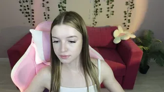 eva__thompson 01-Jul-26 smalltits