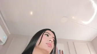 Mia_kisses2 06/30/2026