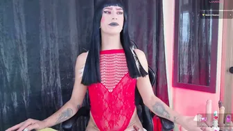 tevenwhiite latina - (06-30-2026)