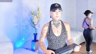 alahia_dangelo_ live on cam - (07/01/2026)