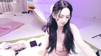 qianqianliao recorded nude video 1052356