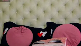 ragazzabellasquirt chat sex posing on cam