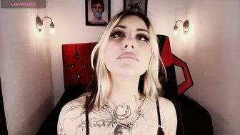Aliceinflames tattooed porn cam video