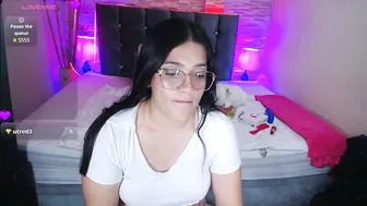 Alison_girl22 cam nude webcam chat