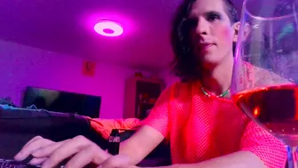 alice_sissyx webcam show 05 July 2026