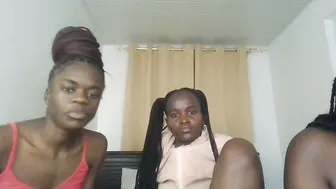 hot_petite1 on webcam (07/05/2026)