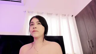 lily_woodz chat sex 06-Jul-26