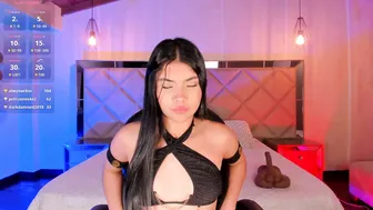 Mialaurence_ latina horny amateur
