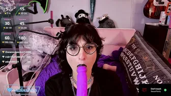 sadiasinns cam nude show