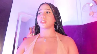 sofiifox porn video posing on cam