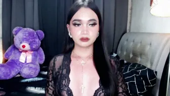 Mia_mow asian 07/17/2025