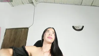adharamiller1 live cam video (07/18/2025)