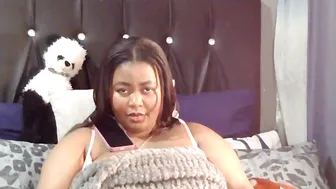 thickcaramel_p recorded nude video 1060057