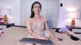 miss_milf_ recorded nude video 1061402