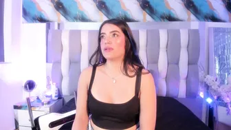 isadiazz recorded nude video 1061550