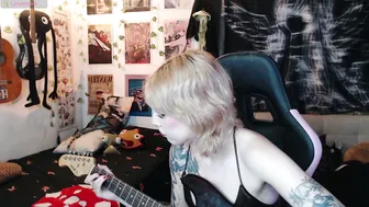 Lovely_cass 11-Jul-2026 goth