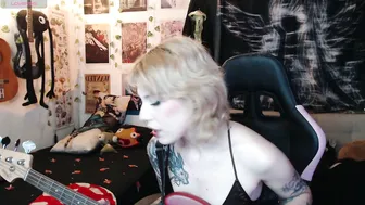 Lovely_cass 11-Jul-2026 goth