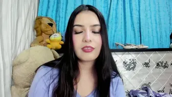 Mia_helll cam sex 14 July 2026