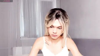 lizzydelrey recorded nude video 1065323
