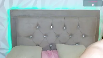 Gwen_drew smalltits - 07-17-2026