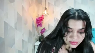 Lindabreexlove video chat porn posing on cam