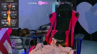 lauri_greeneyes1 squirt stream